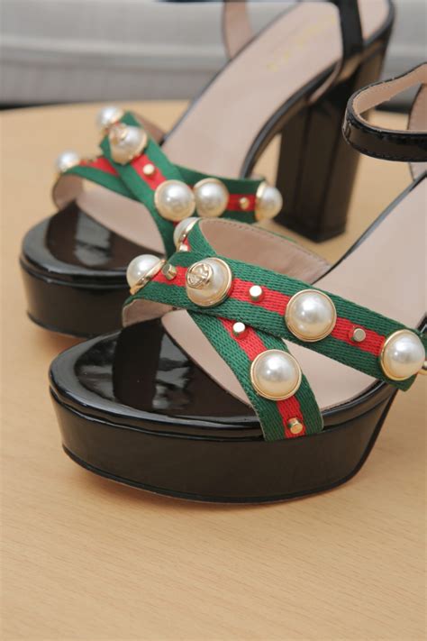 white gucci sandals replica